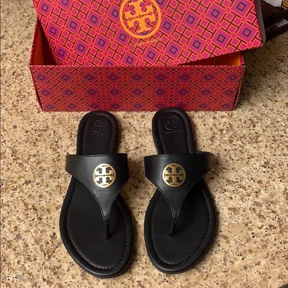 Tory Burch Shoes - Tory burch Benton flat thong size 8